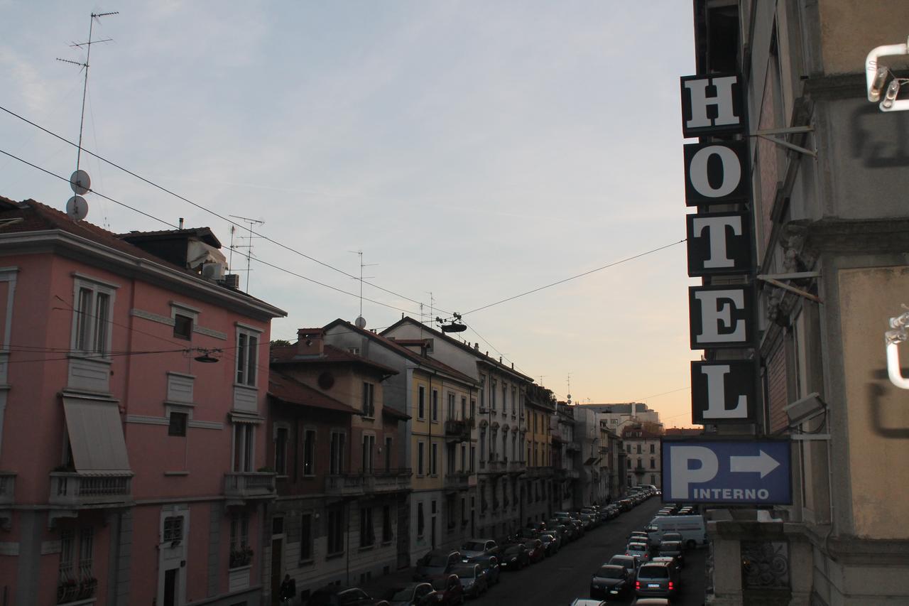 Hotel Catalani E Madrid Milan Bagian luar foto